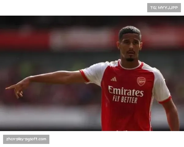 阿森纳后卫萨利巴门线极限解围，力保球门不失